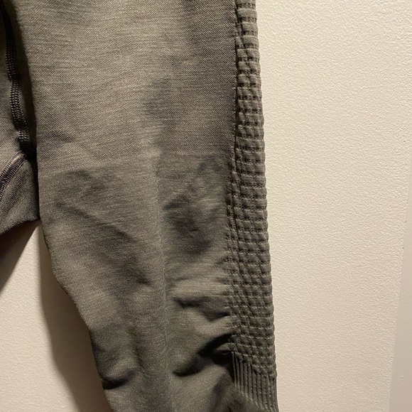 Alphalete leggings - Picture 5 of 6